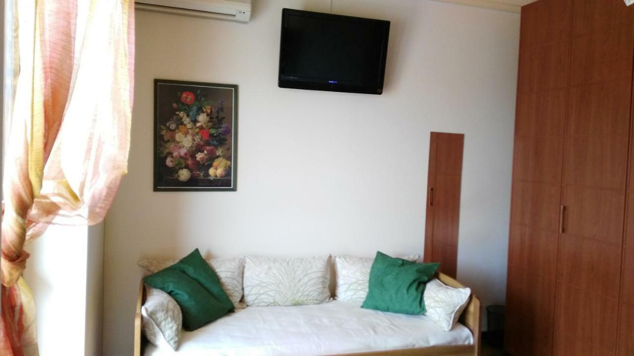 B&B Villa Noemi Formia Bagian luar foto