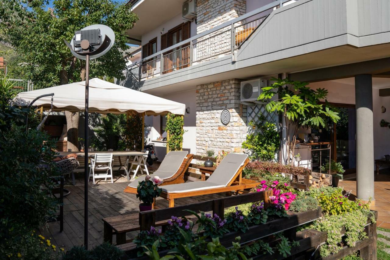 B&B Villa Noemi Formia Bagian luar foto